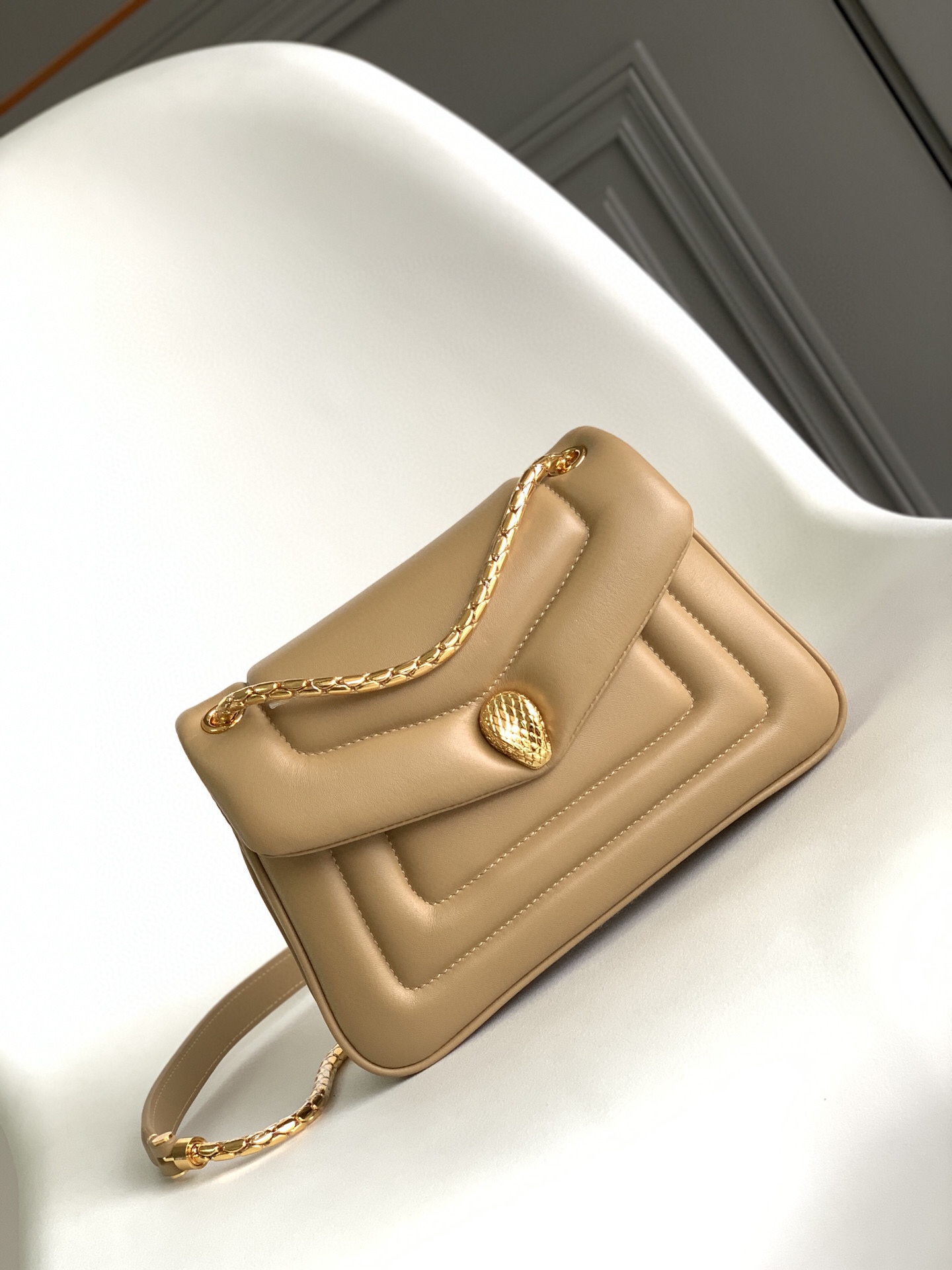 Bvlgari_Serpenti_Reverse